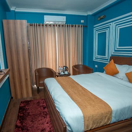 Chautari Boutique Hotel Pokhara Exteriör bild